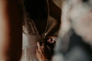 préparation de la mariée